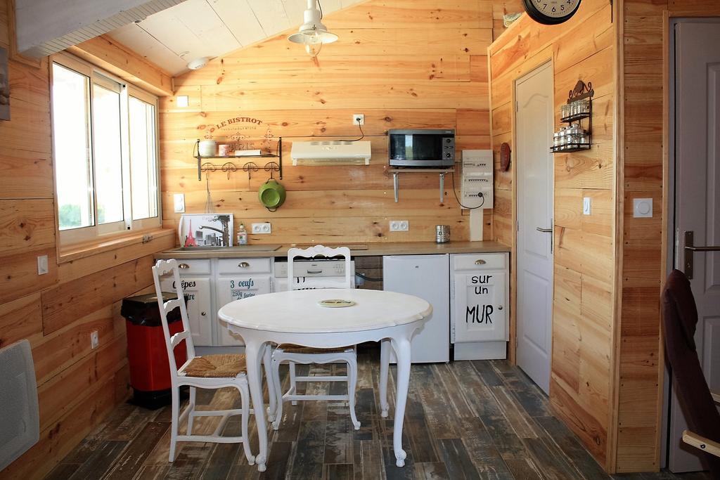Bed and Breakfast Domaine De Soulery Beaupuy  Екстер'єр фото