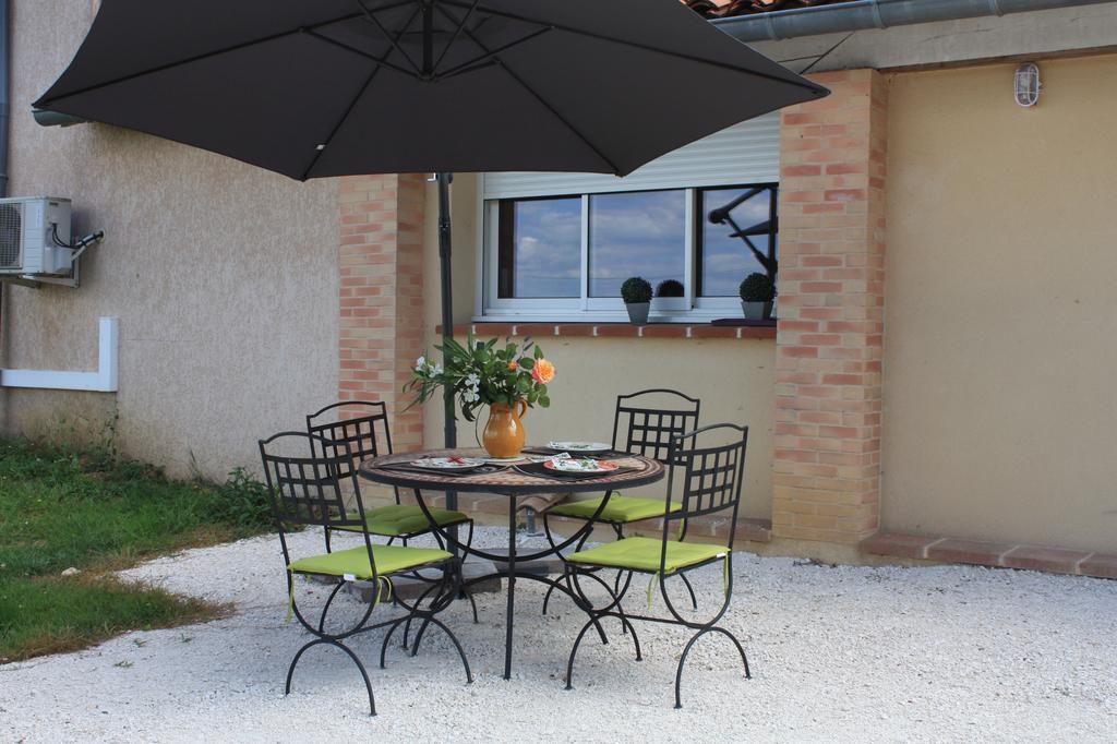 Bed and Breakfast Domaine De Soulery Beaupuy  Екстер'єр фото