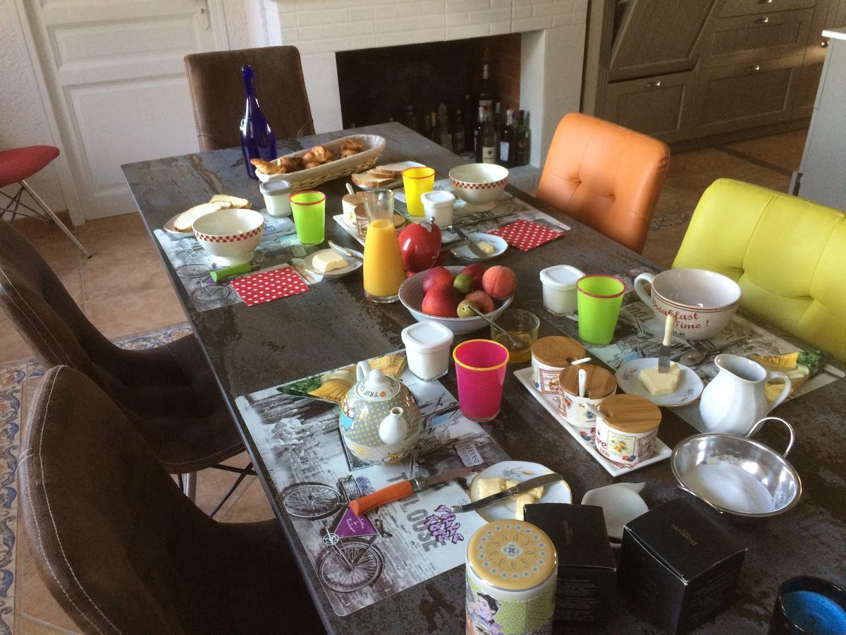 Bed and Breakfast Domaine De Soulery Beaupuy  Екстер'єр фото